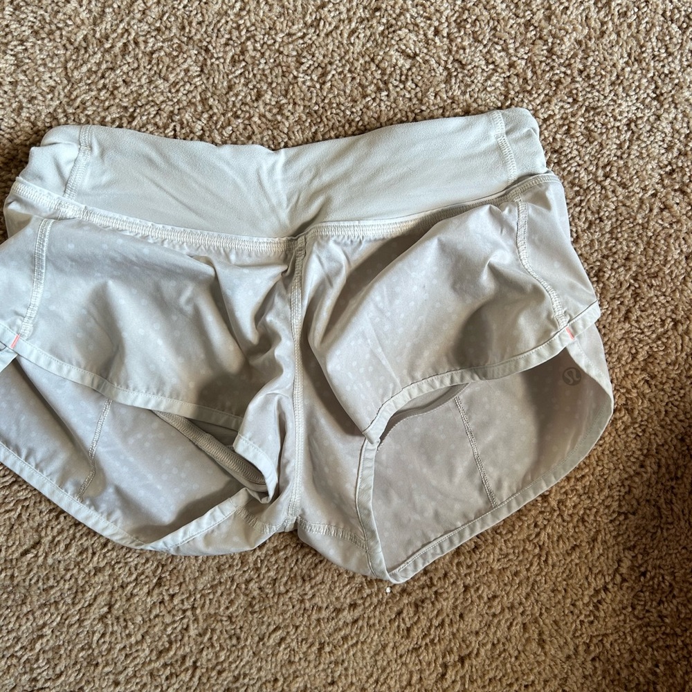 white lululemon speed ups!